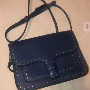 Very nice moda luxe bag.